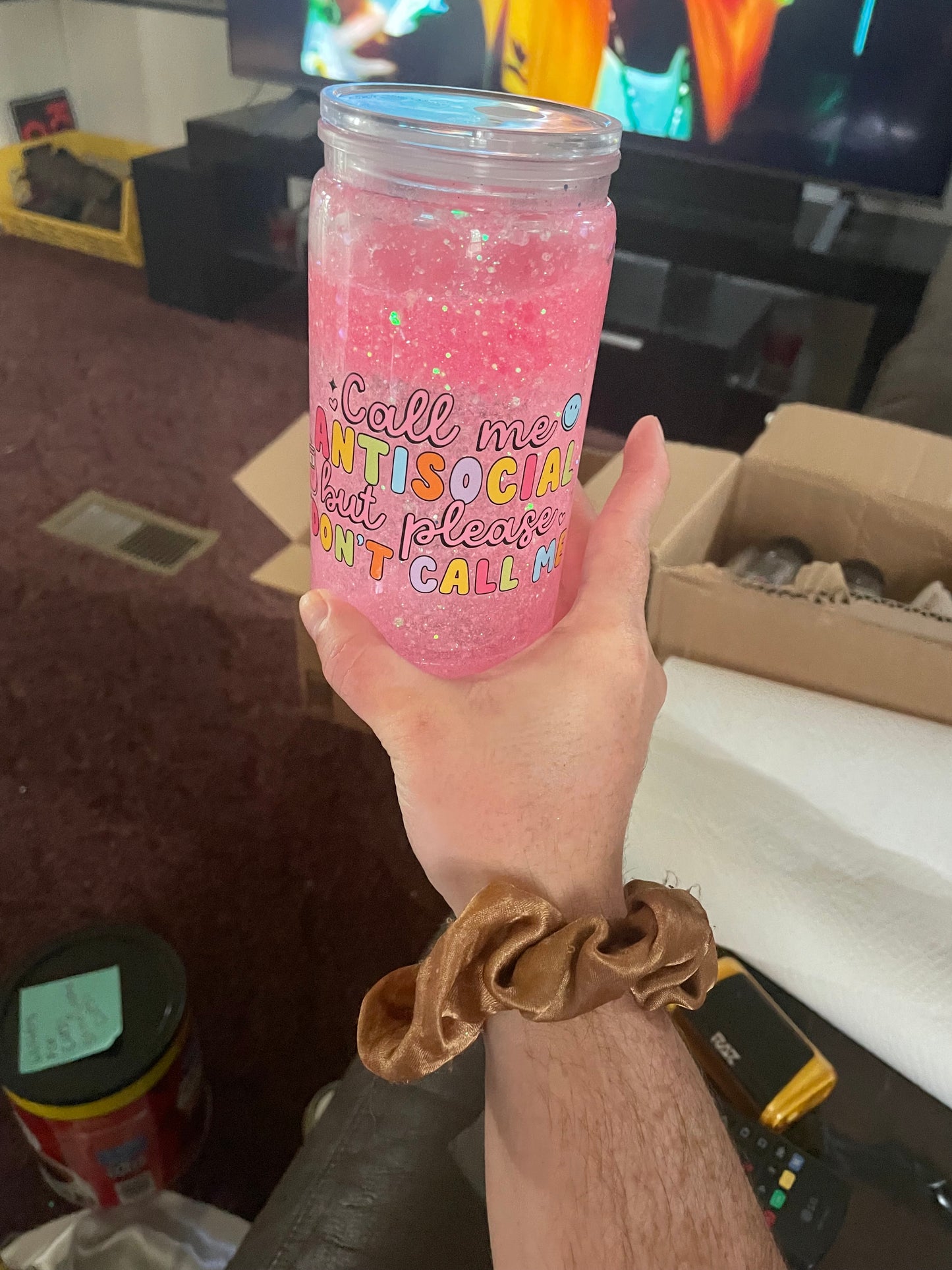 Pink 16 oz plastic snow globe cup