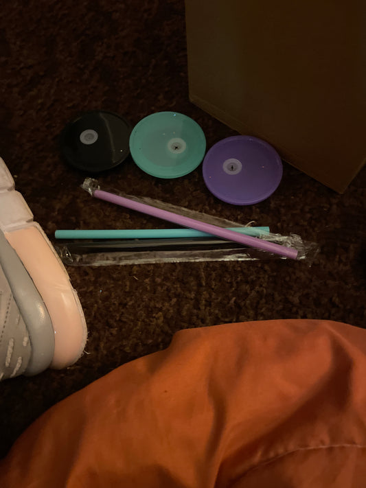 Color lids and straws